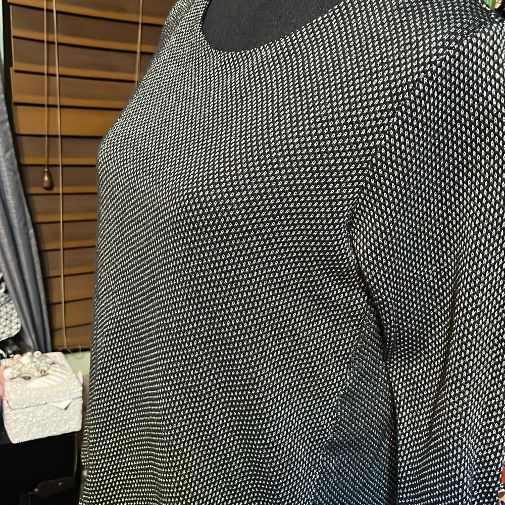 # 500- XS) Simply Noelle Top Black Silver Metallic Knit Chiffon 3/4 Sleeve